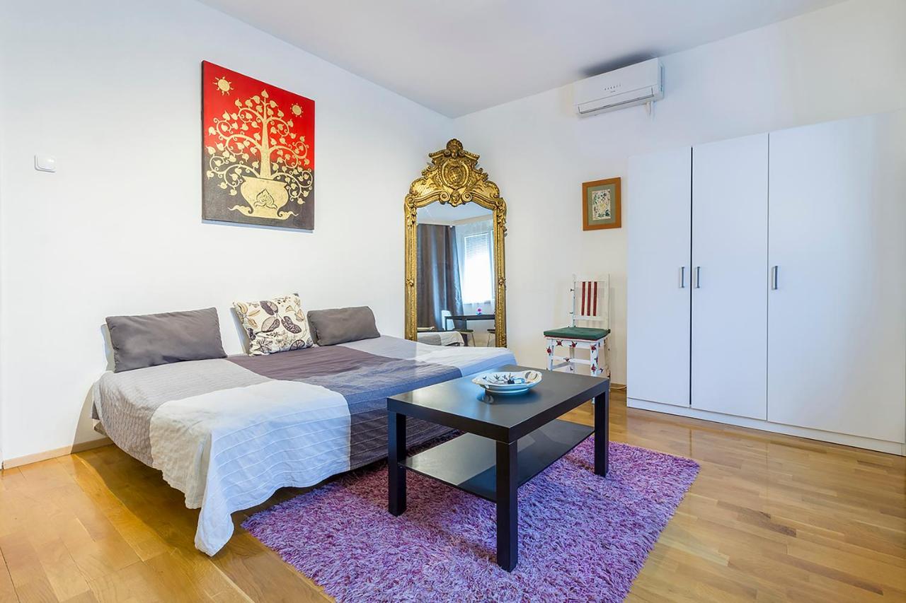 Mohinga Apartment Budapeste Exterior foto